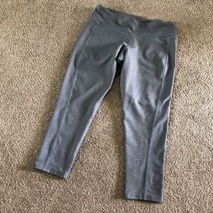 Columbia gray cropped leggings in size XS
